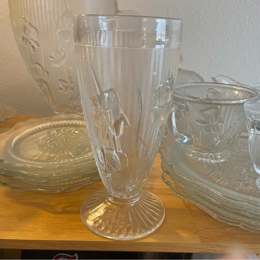 Iris and Herringbone Depression Glass - 1 tea glass